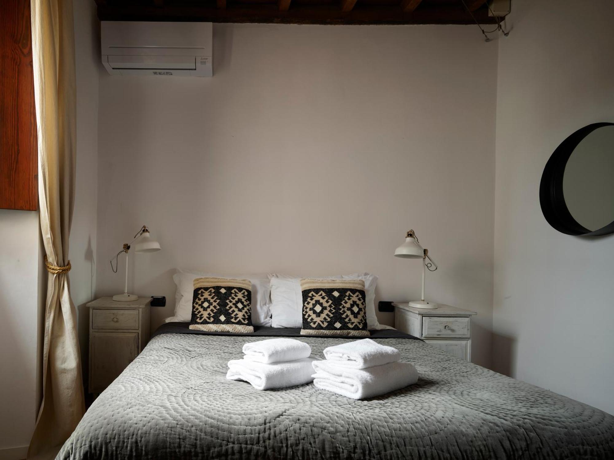 One Of A Kind Near The Duomo W/Balcony Palace Apt Florence Exterior photo